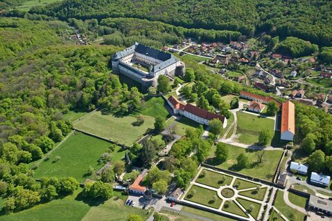 Hrad Červený Kameň