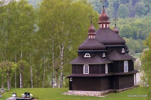 Nižný Komárnik - Kostol Ochrany Presvätej Bohorodičky