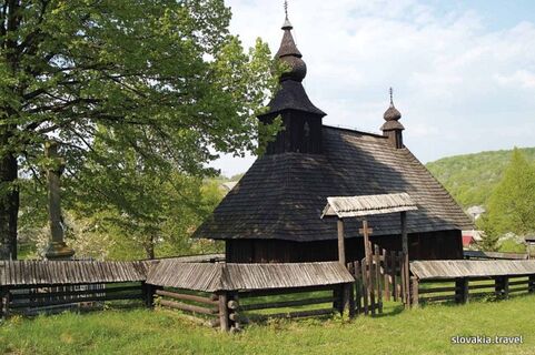 Hrabová Roztoka - Greek Catholic wooden church of St Basil the Great