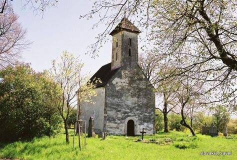 Pominovský church