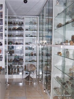 Banícke a mineralogické múzeum