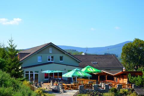 Pod Hradom Restaurant & Pension