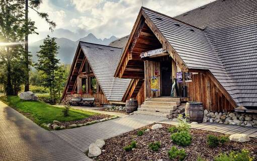 HUMNO Tatry Restaurant & Music Pub