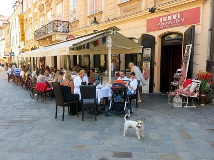 San Marten Bar & Restaurant